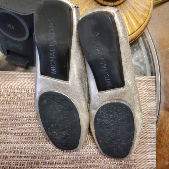 Michael Kors Driving Shoes - Picture 5 of 7